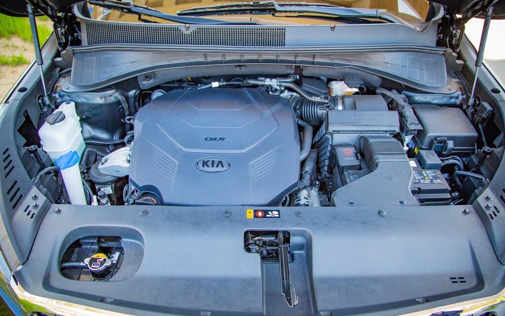 Kia brand new OEM engines — Essen Pro Motors hero background